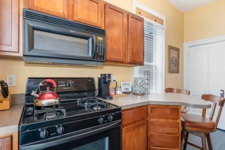 Beautiful Downstairs 1Bed 1Bth Charmer- Pet Friendly Michigan City Dış mekan fotoğraf