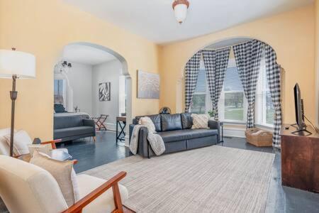 Beautiful Downstairs 1Bed 1Bth Charmer- Pet Friendly Michigan City Dış mekan fotoğraf
